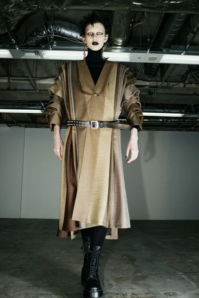 Look 24